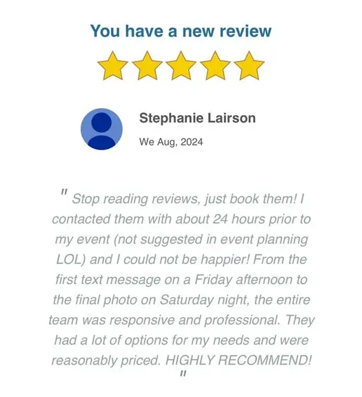 Five-star review highlighting exceptional event photography services from a satisfied client.